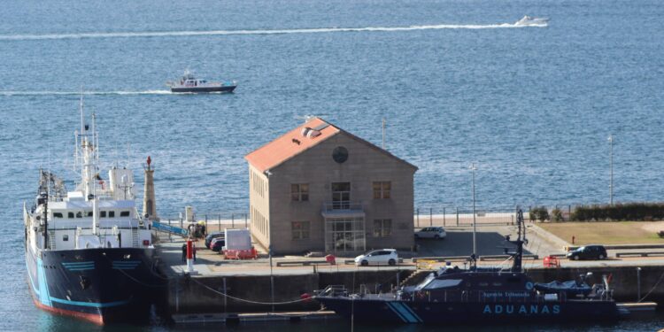 Los detenidos en un barco con droga desembarcados en Vigo pasarán a disposición de la Audiencia Nacional