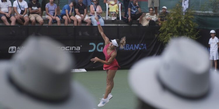 Fett remonta a Pattinama y da a Croacia el segundo título consecutivo en el internacional de tenis de Vigo