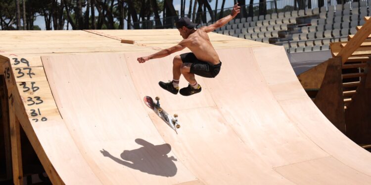 Renfe ofrecerá 800 plazas extra en la conexión entre A Coruña y Vigo para asistir a O Marisquiño