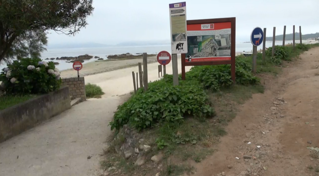 Playa de A Calzoa en Vigo: de convivencia armoniosa a conflicto diario