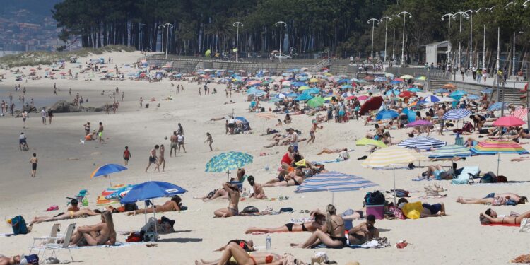 Vigo roza los 27ºC de madrugada tras vivir el día más caluroso del año