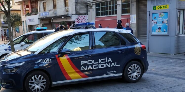 Detenido un ladrón en Vigo tras ser perseguido por el testigo de un violento robo a una anciana