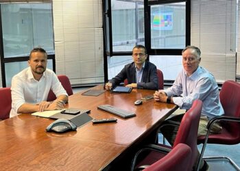 Xunta y UVigo abordan el uso de renovables para mejorar la eficiencia energética en la universidad