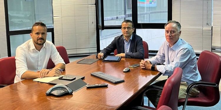 Xunta y UVigo abordan el uso de renovables para mejorar la eficiencia energética en la universidad