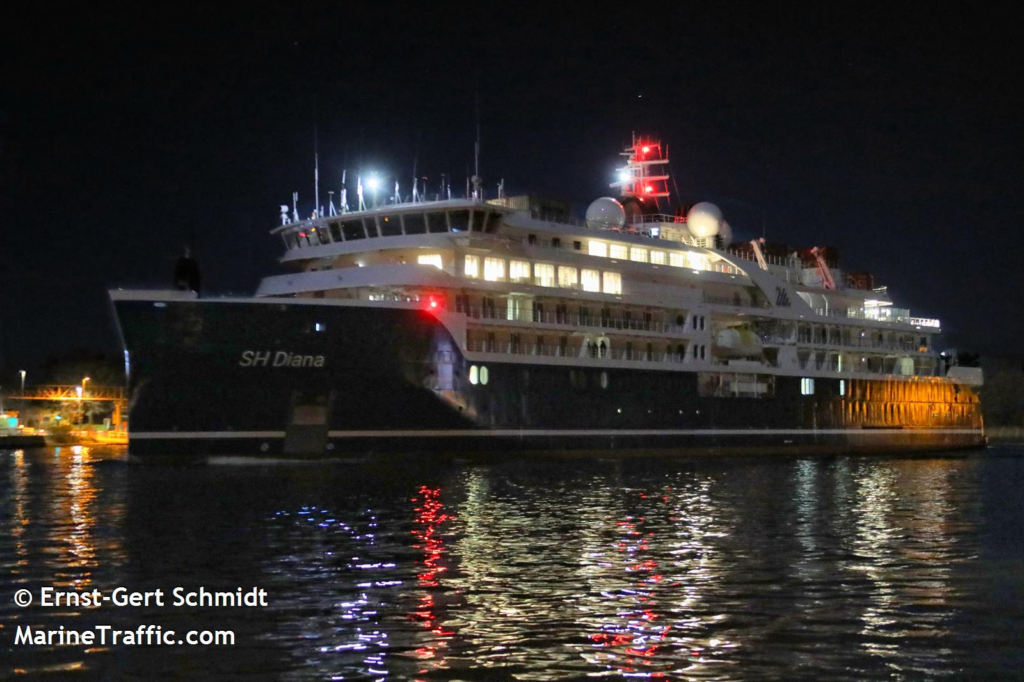 El exclusivo "SH Diana" llega a Vigo tras un fondeo inédito: así es el nuevo Swan Hellenic
