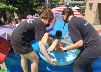 Nigrán desplegará un tobogán acuático gigante este sábado en Ramallosa