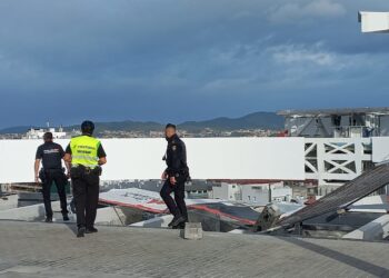 El viento derriba las vallas de protección del Halo