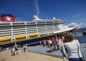 Vigo, puerto amigo en un día histórico: «Buena comida, albariño y gente simpática»