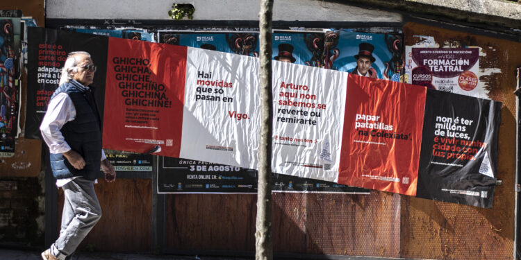 Carteles muy vigueses convierten la urbe en un enigma y desafían a sus vecinos a resolverlo: ¿te animas?