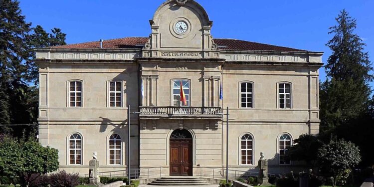 El PSOE denuncia ante Hacienda un supuesto fraude con fondos europeos del gobierno de Ponteareas