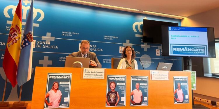 Los gallegos de más de 60 años recibirán la vacuna gripe-covid desde el 16 de octubre tras las residencias