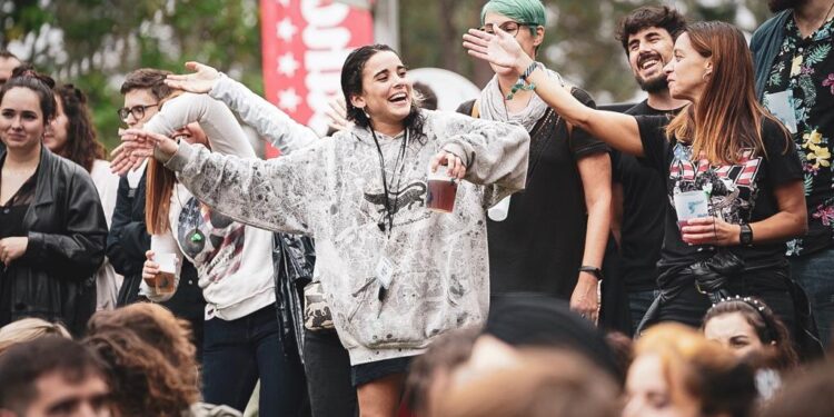 El Season Fest elimina el pago por ‘cashless’ y las zonas VIP para “mejorar la experiencia del público”