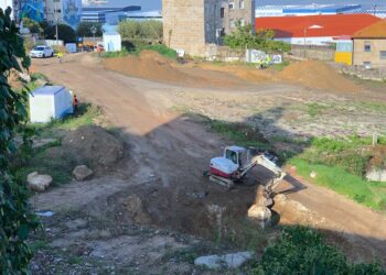 Removiendo tierra en el Barrio do Cura