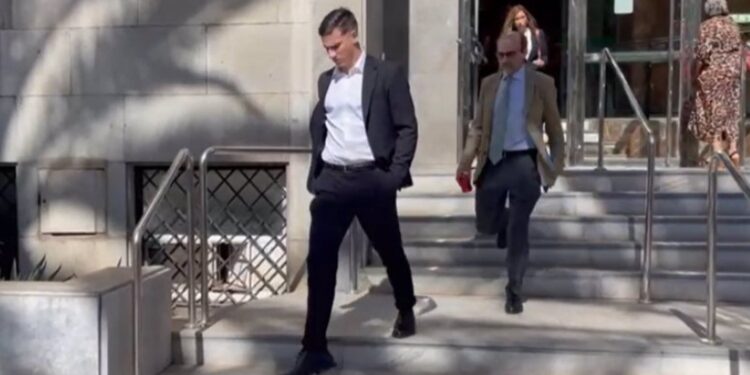 La acusación pide la «inmediata» entrada en prisión del futbolista Santi Mina por «riesgo de fuga»