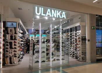 La zapatería Ulanka reabre en el Gran Vía de Vigo