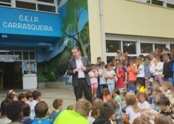 Vigo retoma las becas de 205 euros por estudiante: prevé 28.500 ayudas para libros de texto este curso