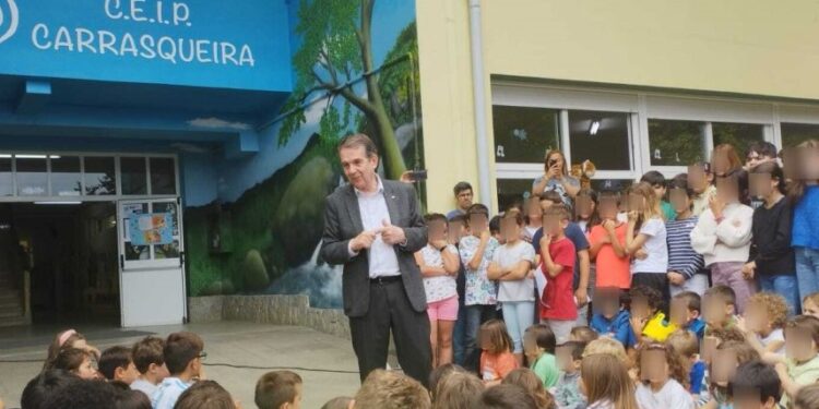 Vigo retoma las becas de 205 euros por estudiante: prevé 28.500 ayudas para libros de texto este curso