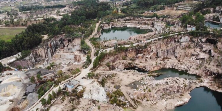 Un juzgado ordena al Concello do Porriño pagar ingresos de la renta de canteras a los comuneros de Atios