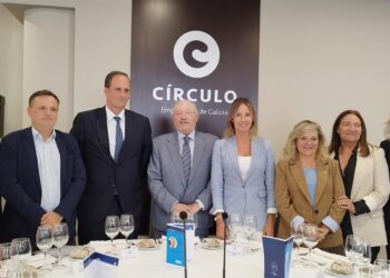 Botana es «optimista» con que Vigo acoja una oficina de la FAO, pero pide «agilidad» a las administraciones