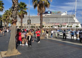El puerto de Vigo ultima los preparativos para la primera escala quíntuple de su historia