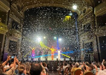 La magia llega a Vigo: función itinerante en Vialia, gran gala en el Auditorio