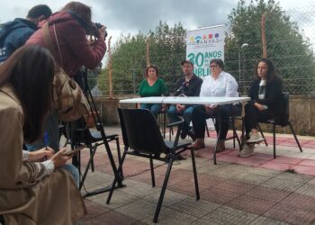 Anpas de Vigo critican la “decisión unilateral” de “privatizar” al personal de conserjería de colegios