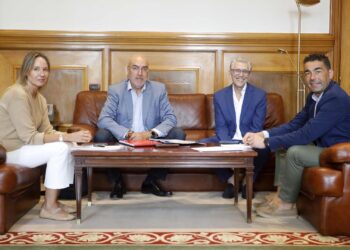 La Diputación de Pontevedra compromete su apoyo a la celebración del Vigo Seafest 2024