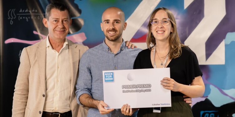 O proxecto de invernadoiros intelixentes de HortiHouse da UVigo gaña o HackForGood Big Day 2023