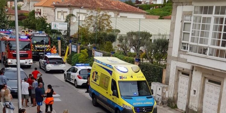 Sofocado el fuego en el vivero de Baiona tras reavivarse las llamas de madrugada