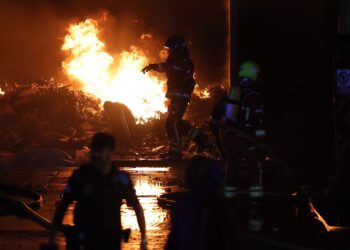 El BNG de Vigo denuncia que la falta de bomberos “comprometió” el operativo del punto limpio