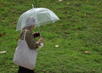La entrada de una borrasca activa el aviso amarillo por lluvia y viento en Vigo y su área metropolitana