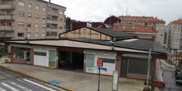 La deuda que dejó el bipartito en Ponteareas provoca cortes de luz en diversos centros municipales