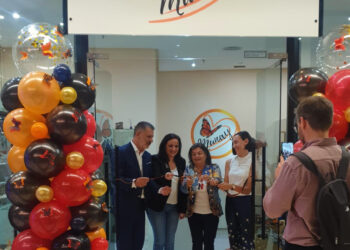 Nuevas inauguraciones en el Centro Comercial Camelias: comercio local y regreso de marcas