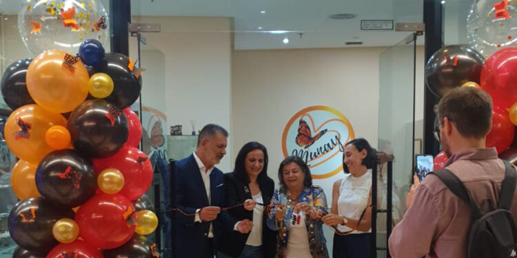Nuevas inauguraciones en el Centro Comercial Camelias: comercio local y regreso de marcas