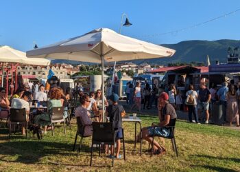 Rilla Na Rúa abre en Gondomar con siete ‘foodtrucks’, mercadillo, música y actividades infantiles