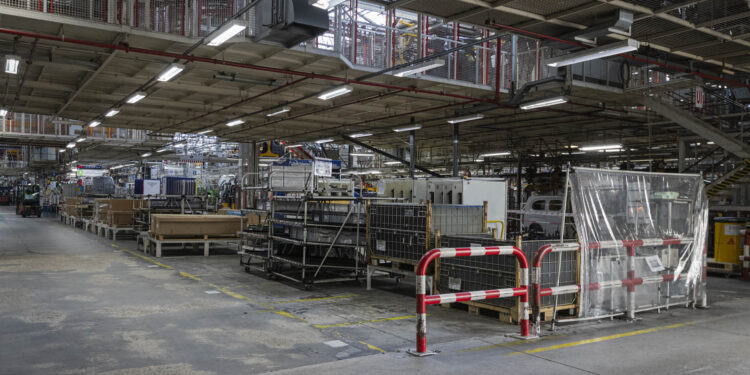 Otra semana con parones en Stellantis Vigo: el sistema 1 detendrá su producción durante 24 horas