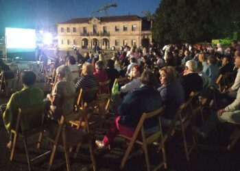 El Teis Fest regresa a la ETEA con comida popular, música, cine al aire libre y mercadillo