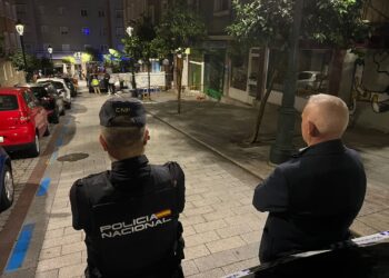 Cuatro muertos y al menos ocho personas heridas en un incendio en el barrio vigués de As Travesas