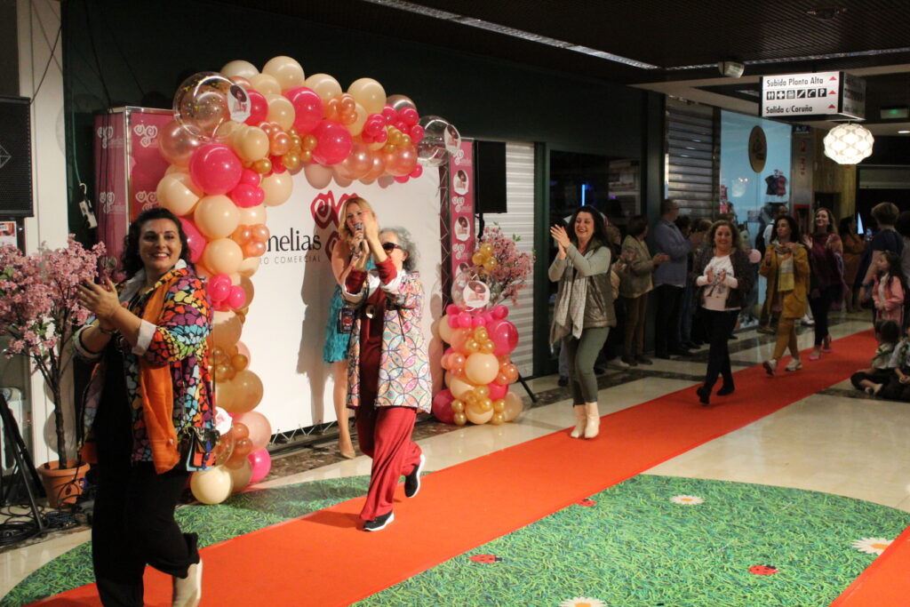 La Fashion Day de Camelias marca tendencias: moda y alegría en el "evento más importante del año"