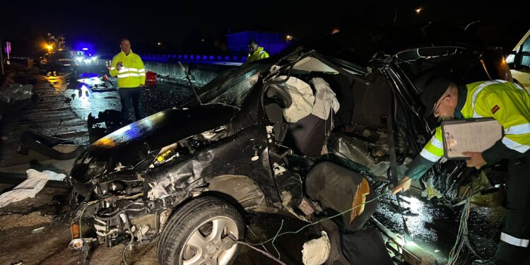 Un joven muere en la A-55 en Tui tras dar su coche varias vueltas de campana