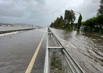 El temporal deja más de 300 incidencias: el mar reclama su espacio y las Cíes dan cobijo