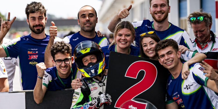 Iker Rodríguez, el joven piloto que desafía las barreras en el mundo del motociclismo