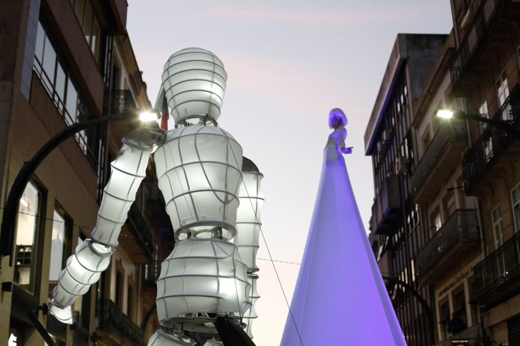  Pablo Méndez Performances y su espectáculo “Sobe aos teus soños- Rock in the air”.