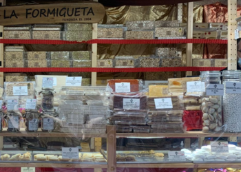 Abre en la calle del Príncipe la primera turronería de Vigo