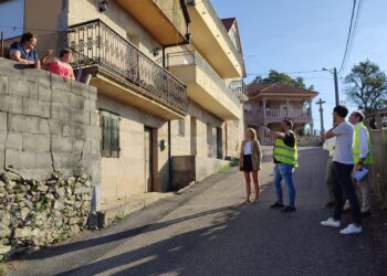 Quince vivendas únense á rede de saneamento na parroquia da Picoña
