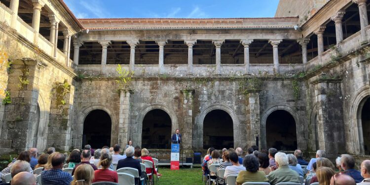 Carmen Manso recibe el V Recoñecemento Mosteiro de Oia