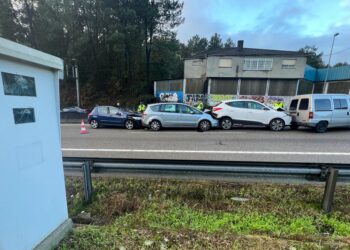 Una colisión en cadena en la A-55 deja varios heridos leves y un atasco kilométrico