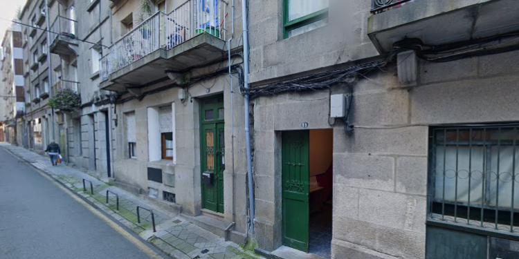 El Concello de Vigo ordena desalojar dos edificios con riesgo de sufrir un incendio como el de Alfonso X El Sabio