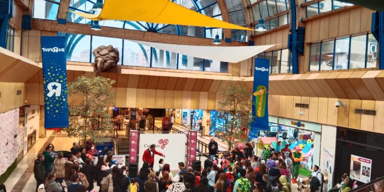 El Centro Comercial Camelias se lanza a la pasarela: jornada Fashion Day con música y baile