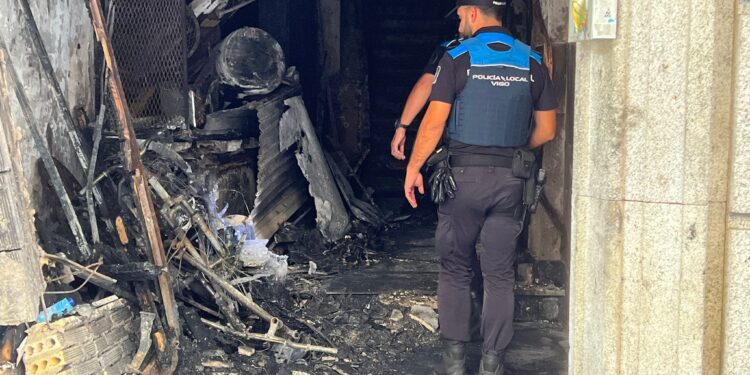 Afectados por el incendio mortal de Vigo apuntan a un residente conflictivo como causante del suceso